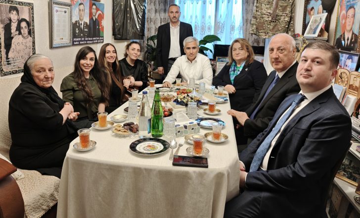02__1_-728x440.jpg