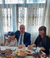 Zakir Fərəcov şəhid ailələrini evlərində ziyarət edib