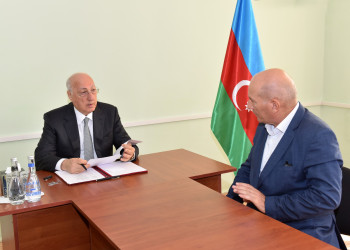 Zakir Fərəcov Sumqayıtda növbəti vətəndaş qəbulunu keçirib