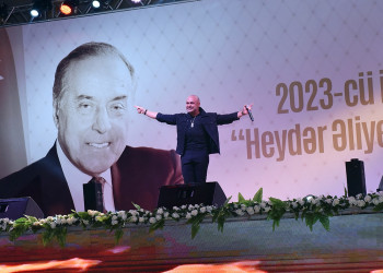 Ulu Öndər Heydər Əliyevin 100 illiyi ilə əlaqədar Sumqayıtda möhtəşəm konsert keçirilib
