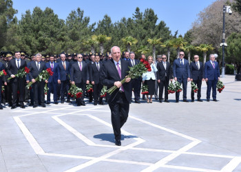 Sumqayıtda Ümummilli Lideri Heydər Əliyevin xatirəsi anılıb2