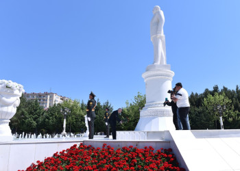 Sumqayıtda Ümummilli Lideri Heydər Əliyevin xatirəsi anılıb2