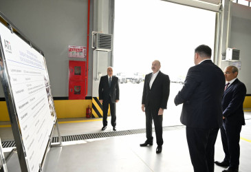 Prezident İlham Əliyev Sumqayıtda avtomobil istehsalı zavodunun açılışında iştirak etdi