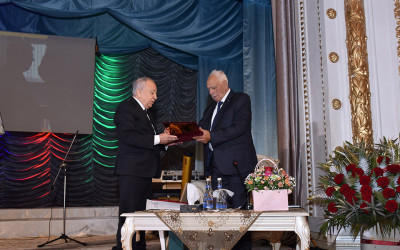 Sumqayıtda tanınmış şair-publisist Əvəz Mahmud Lələdağın 90 illiyi qeyd olunub