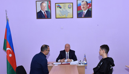 Zakir Fərəcov sakinlərlə səyyar qəbul keçirib