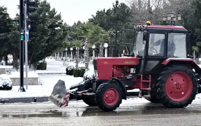 Sumqayıt yollarında qarın təmizlənməsi davam edir