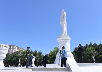 Sumqayıtda Ümummilli Lideri Heydər Əliyevin xatirəsi anılıb