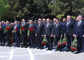 Sumqayıtda Ümummilli Lideri Heydər Əliyevin xatirəsi anılıb2