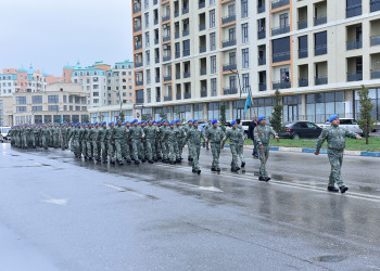 Sumqayıtda Zəfər Günü münasibətilə hərbi yürüş keçirilib