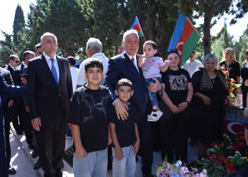 Sumqayıtda 27 Sentyabr – Anım Günü münasibətilə şəhidlərin xatirəsi ehtiramla yad edilib