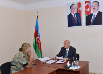 Zakir Fərəcov vətəndaş müraciətlərini diqqətdə saxlayır
