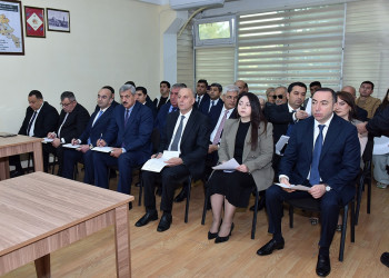 Zakir Fərəcov şəhərin 9-cu mikrorayonunda sakinlərlə növbəti səyyar görüşünü keçirib