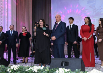 Sumqayıtın 75 illik yubleyi münasibətilə konsert keçirilib