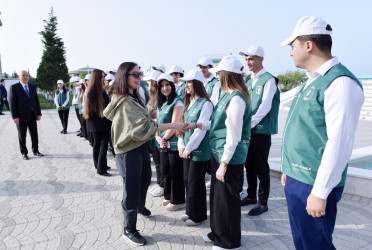 Sumqayıt şəhərində “Konstitusiya və Suverenlik İli” çərçivəsində Sumqayıt Bulvarı ərazisində ağacəkmə aksiyası keçirilib.