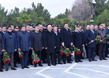 Sumqayıtda Ümummilli lider Heydər Əliyevin anım mərasimi keçirilib