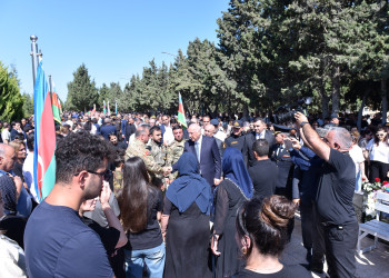 Sumqayıtda 27 Sentyabr – Anım Günü münasibətilə şəhidlərin xatirəsi ehtiramla yad edilib