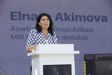 Zakir Fərəcov 4-cü mikrorayonda sakinlərlə səyyar qəbul keçirib