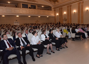 Zakir Fərəcov tibb işçilərini peşə bayramı münasibətilə təbrik etdi