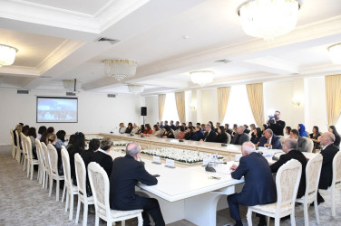 Sumqayıtda 31 Mart – Azərbaycanlıların Soyqırımı Gününə həsr olunmuş “Tarixi Yaddaşın Həqiqətləri – 31 Mart” adlı dəyirmi masa keçirilib