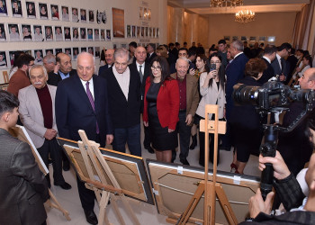 Sumqayıtda “Nəsillərin rəngli dialoqu” adlı rəsm sərgisi təşkil edilib