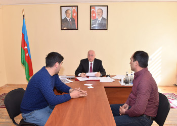 Zakir Fərəcov vətəndaş müraciətlərini yerində dinlədi