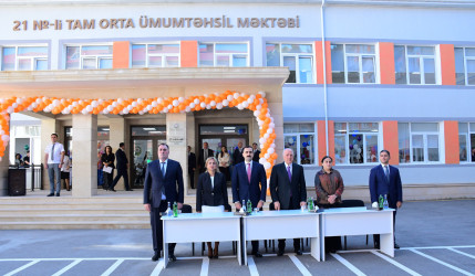 Sumqayıt şəhər 21 nömrəli tam orta ümumtəhsil məktəbində Bilik Günü qeyd olunub