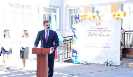 Sumqayıt şəhər 21 nömrəli tam orta ümumtəhsil məktəbində Bilik Günü qeyd olunub