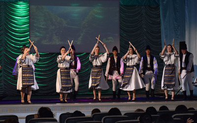 Sumqayıtda Rumıniyanın Milli Günü münasibətilə möhtəşəm folklor gecəsi keçirilib