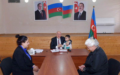 Zakir Fərəcov şəhər sakinləri ilə növbəti səyyar görüş keçirdi