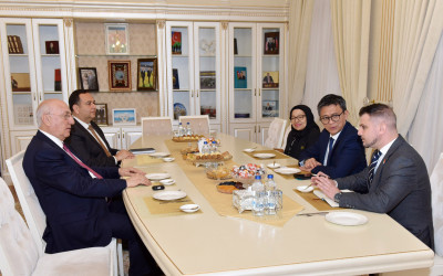 Zakir Fərəcov İndoneziyanın ölkəmizdəki səfiri ilə görüşüb