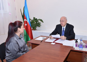 Zakir Fərəcov şəhərin 8-ci mikrorayon ərazisində sakinlərlə görüşdü