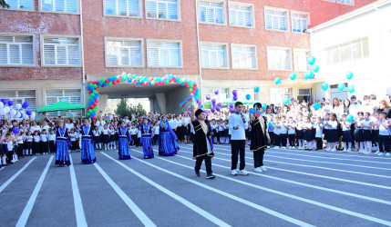 Sumqayıt şəhər 21 nömrəli tam orta ümumtəhsil məktəbində Bilik Günü qeyd olunub