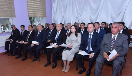 Zakir Fərəcov sakinlərlə səyyar qəbul keçirib