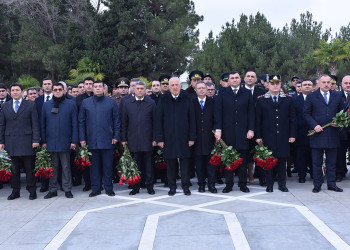 Sumqayıtda Ümummilli lider Heydər Əliyevin anım mərasimi keçirilib