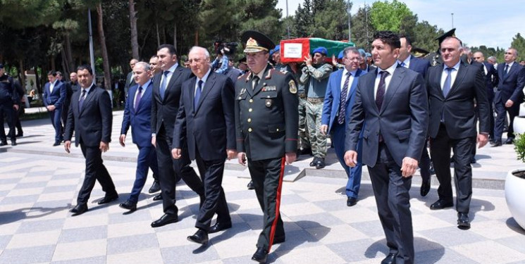 Sumqayıtda Birinci Qarabağ müharibəsinin şəhidi Yusif Məmmədov dəfn edilib