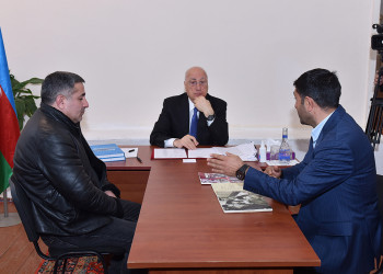 Zakir Fərəcov şəhərin 8-ci mikrorayon ərazisində sakinlərlə görüşdü