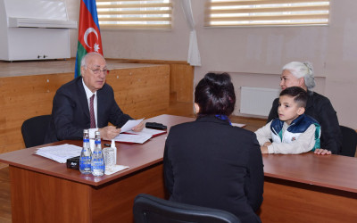 Zakir Fərəcov şəhər sakinləri ilə növbəti səyyar görüş keçirdi