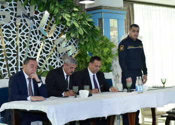 Sumqayıt şəhərində yay mövsümündə çimərliklərin fəaliyyətinin təşkili ilə bağlı geniş tərkibli görüş keçirilib