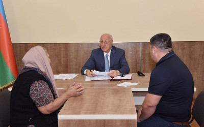 Zakir Fərəcov növbəti səyyar vətəndaş qəbulu keçirib