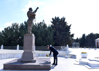 Zakir Fərəcov  Belçika Krallığının ölkəmizdəki səfiri ilə görüşüb