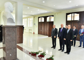 Sumqayıt Dövlət Universitetində “Şəhərsalma və Memarlıq İli”nə həsr olunmuş konfrans keçirilib