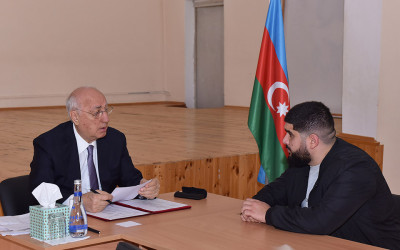 Zakir Fərəcov sakinlərin müraciətini dinlədi