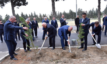 Sumqayıt Dövlət Universitetində “Yaşıl dünya naminə həmrəylik” forumu və “Yaşıl iş yerləri” sərgisi təşkil edilib